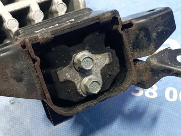 Подушка (опора) двигуна, ліва 21870K4000 HYUNDAI