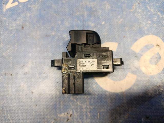 Кнопка підйомника задніх стекол 254111KL5A NISSAN