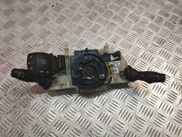 Перемикач підрульовий 255679223R RENAULT