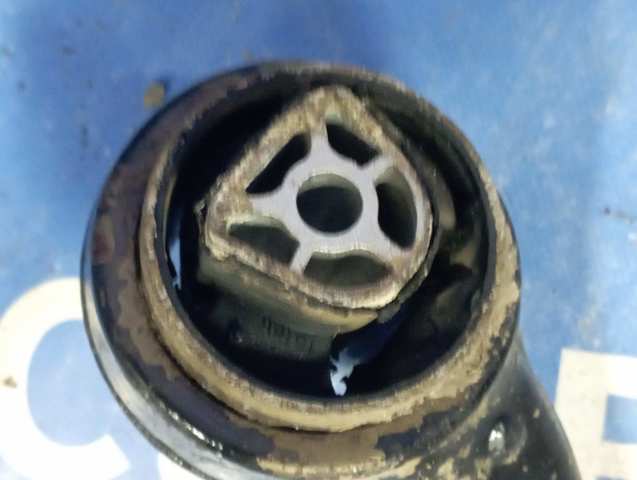Важіль передній лівий 31126851691 BMW