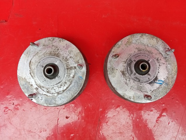 Подушка амортизатора переднього 31336788776 BMW