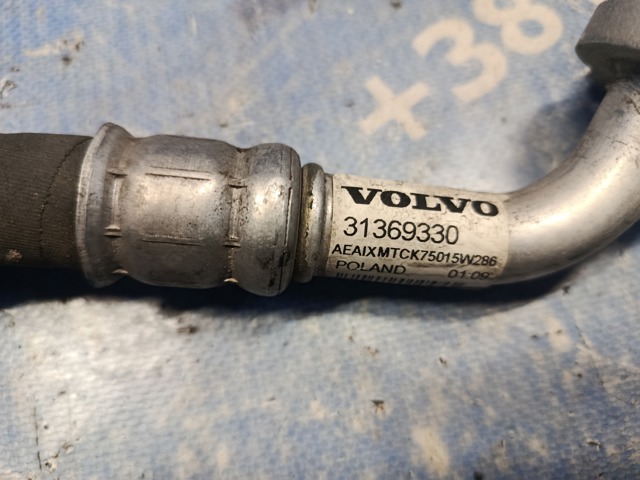Шланг кондиціонера, від заднього випарювача до компресора 31369330 VOLVO