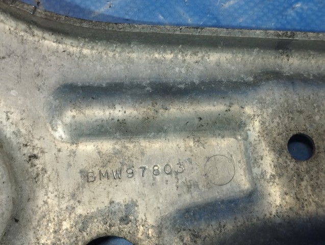 Кронштейн задньої балки 33326770978 BMW