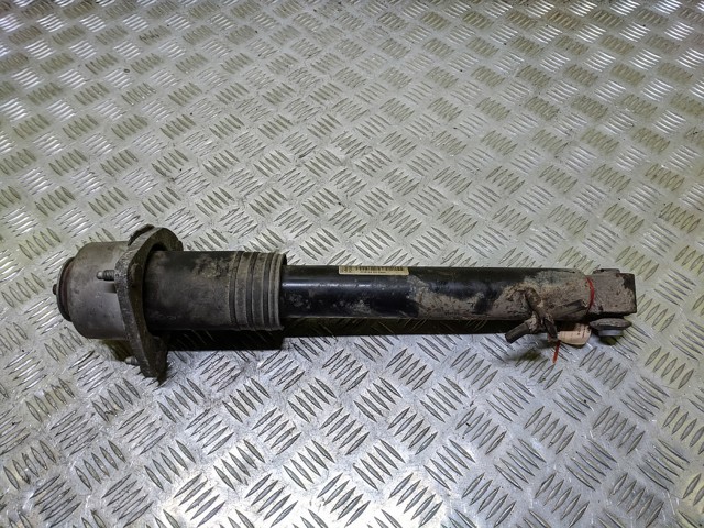 Амортизатор задній, правий 33526781930 BMW
