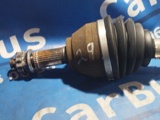 Піввісь передня, права 391001KC0B NISSAN