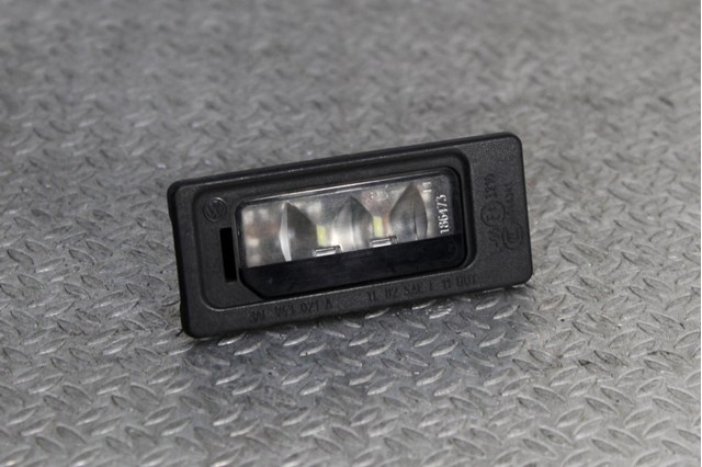 Плафон подсветки неомера touareg nf (2010-2014) 3AF943021A