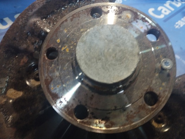 Цапфа поворотна права 3Q0505434F VAG