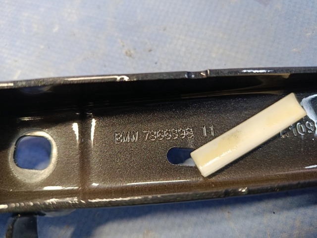 Петля багажника 41007440698 BMW