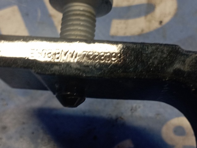 Петля заднтої двері, лівої 41527420097 BMW