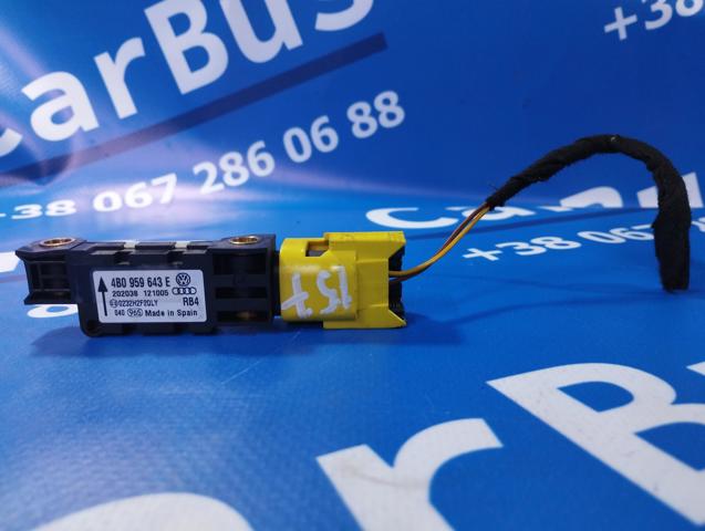 Датчик Ейрбег передній 4B0959643E VAG