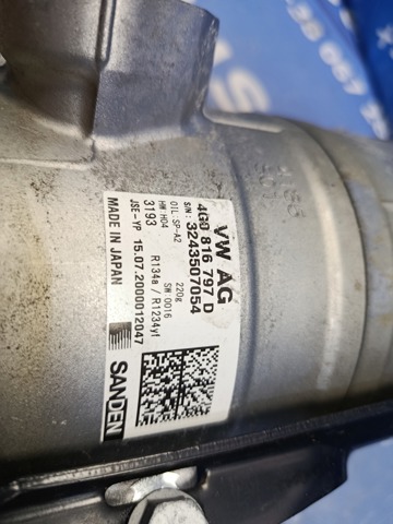 Компресор холодоагенту 4G0816797D VAG