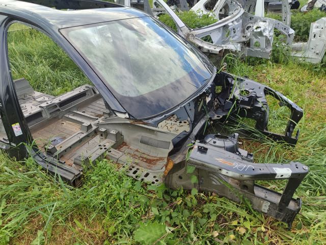 Бічна частина задня ліва 4KE809837 VAG