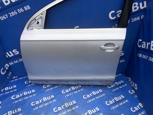 Водійські двері 4L0831051A VAG