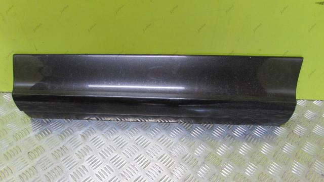 Молдинг задніх лівих дверей, нижній 4L0853969F VAG