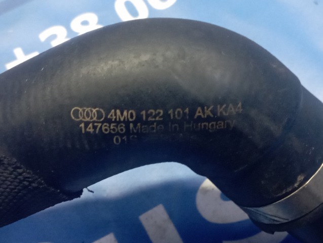 Патрубок системи охолодження 4M0122101AK VAG