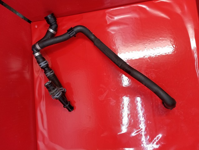 Шланг розширювального бачка, нижній 4M0122109AN VAG