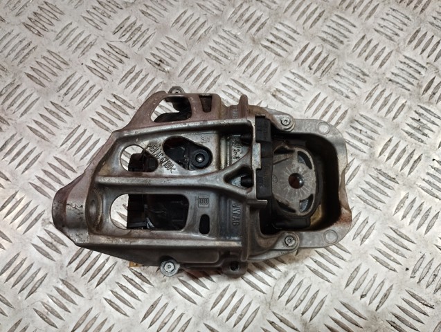 Ліва подушка двигуна 4M0199371J VAG