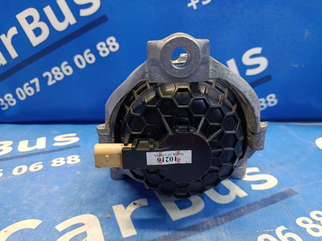 Права подушка двигуна 4M0199372FE VAG