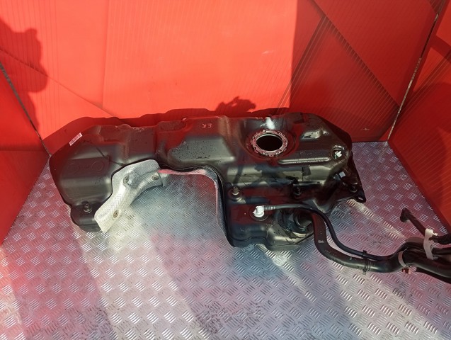 Б/бак 4M0201060CF VAG