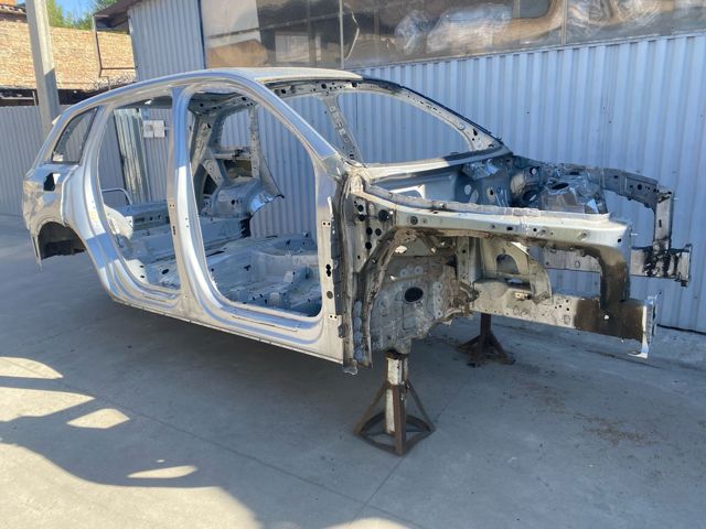 Отвір передніх лівих дверей 4M0809839 VAG