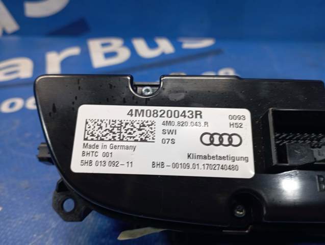Блок управління кондиціонером 4M0820043RSWI VAG