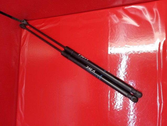 Амортизатор кришки багажника 4M0827552A VAG