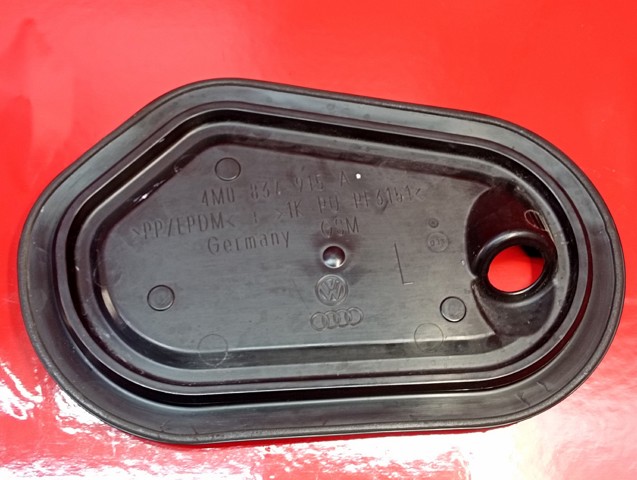 Накладка передніх лівих дверей 4M0837915A VAG