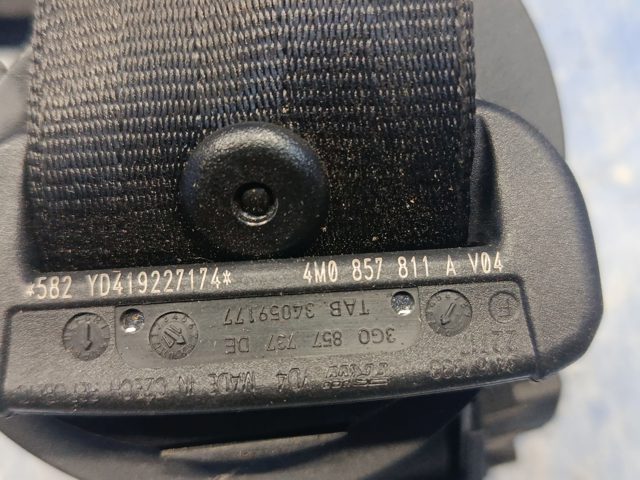 Пасок безпеки задній лівий 4M0857811AV04 VAG