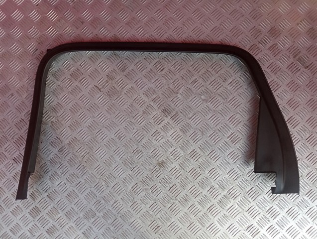 Обшивка кришки багажника 4M0867604C4PK VAG
