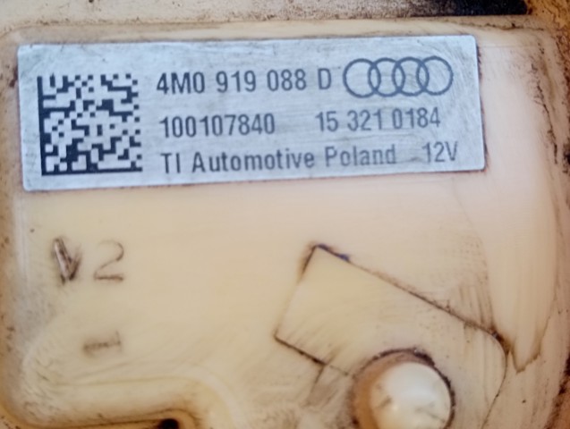 Модуль паливного насосу, з датчиком рівня палива 4M0919088K VAG