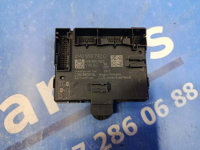 Блок комфорту передніх дверей 4M0959592D VAG