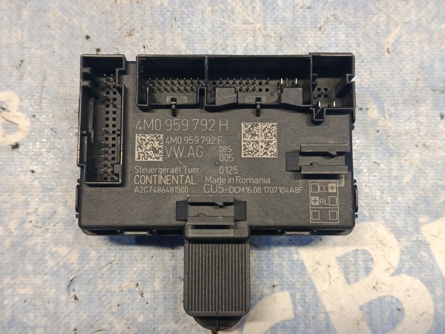 Блок комфорту передніх дверей 4M0959792H VAG