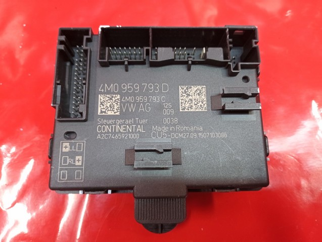 Блок комфорту передніх дверей 4M0959793D VAG