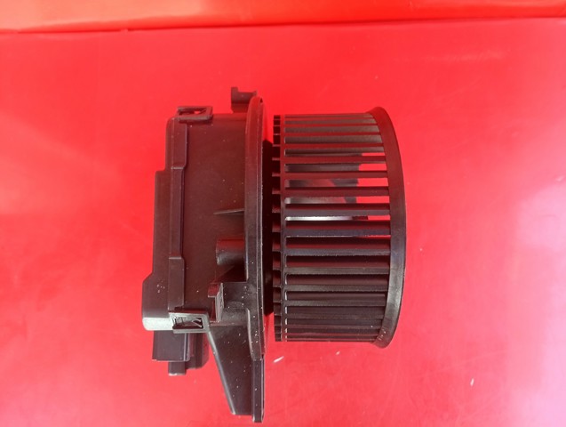 Моторчик пічки 4M1820021B VAG