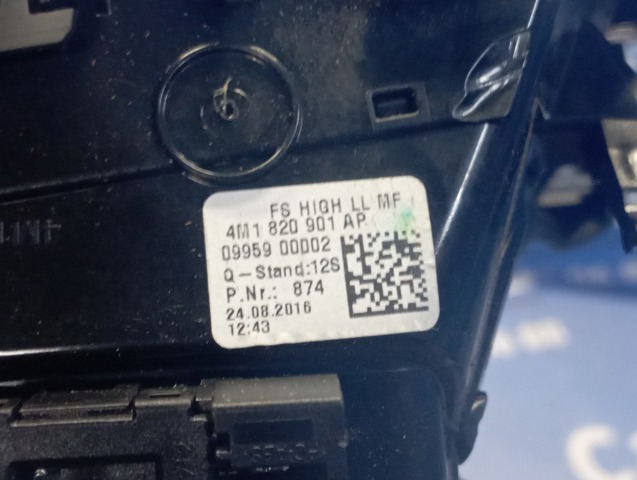 Решітка повітропровода ліва 4M1820901AP VAG