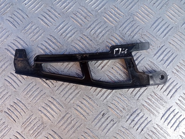 Кронштейн бампера заднього, правий 51127226936 BMW