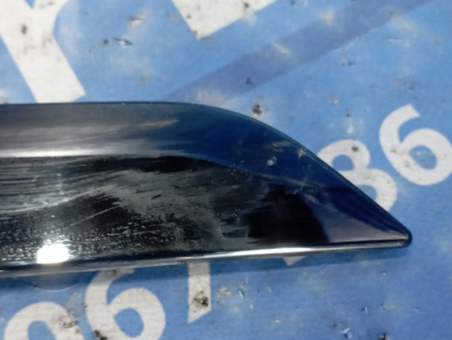 Молдинг заднього бампера, правий 51128074020 BMW