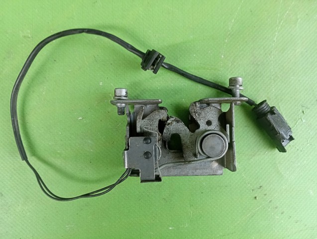 Замок капота, правий 51237308068 BMW