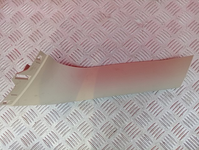 Обшивка ляди 51497348316 BMW