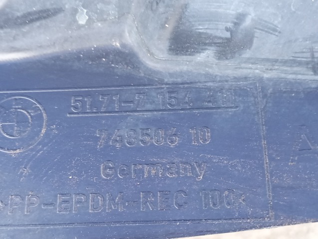Підкрилок переднього крила, лівий задній 51717154411 BMW