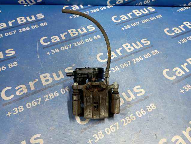 Задній гальмівний супорт лівий 58210K4100 HYUNDAI