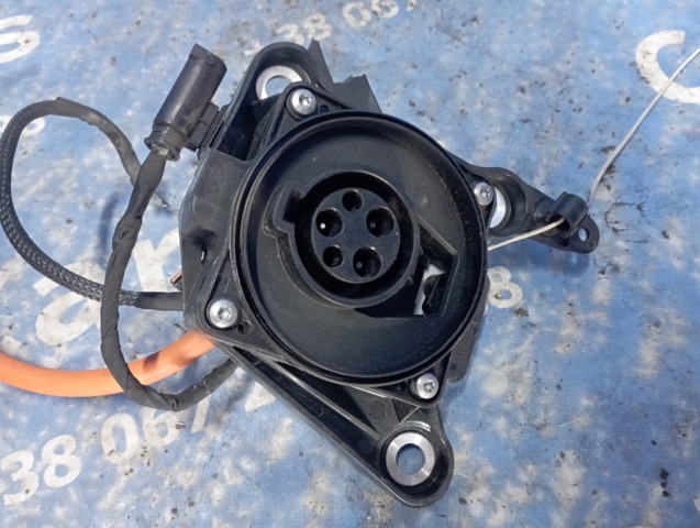 Порт зарядки 61126841561 BMW