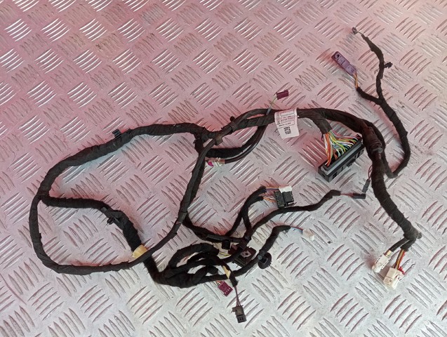 Проводка парктроніка заднього 61128736618 BMW