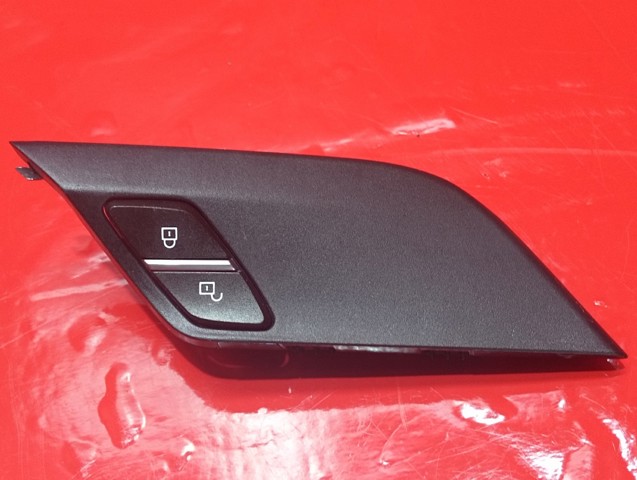 Кнопка блокавання дверей 61316801352 BMW