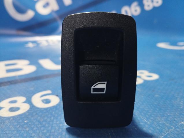 Кнопка підйомника задніх стекол 61319208106 BMW