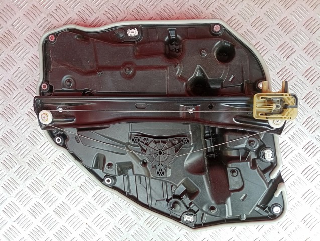 Моторчик склопідйомника двері задніх, лівих 61359450071 BMW