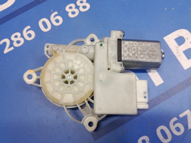 Мотор склопідйомника дверей передніх, правих 61359479072 BMW