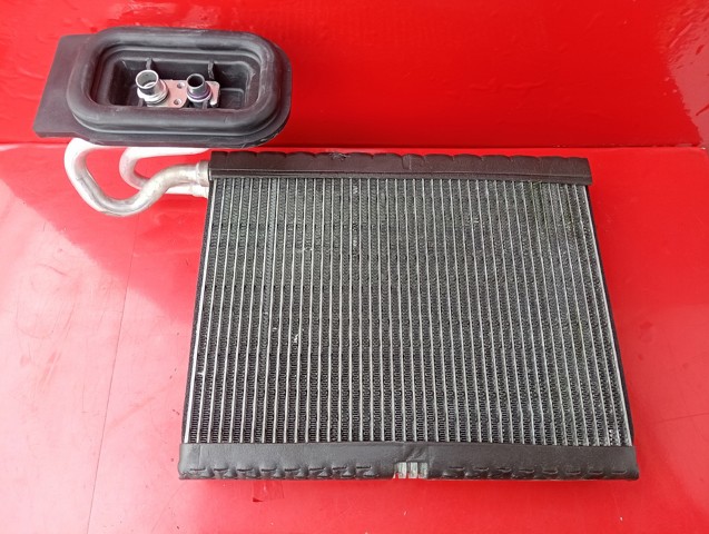 Випарник 64119289068 BMW