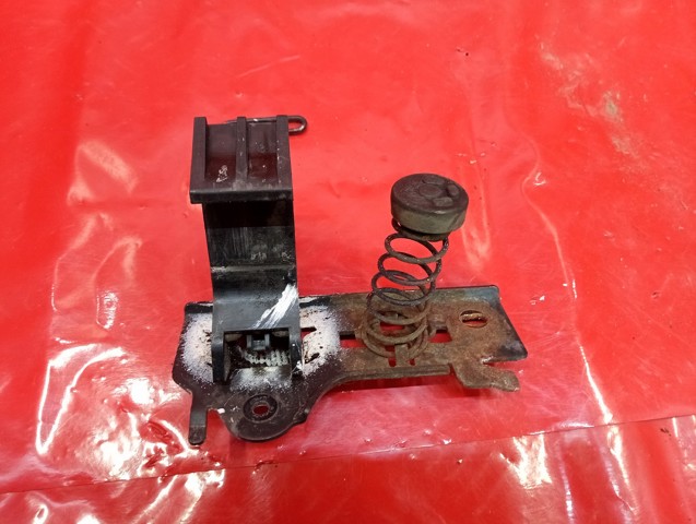 Кронштейн замку капоту 656030007R RENAULT