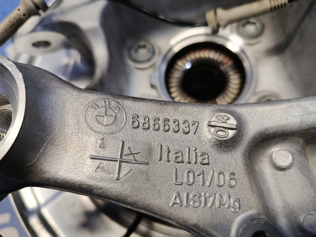Цапфа - поворотний кулак задній, лівий 6866337 BMW